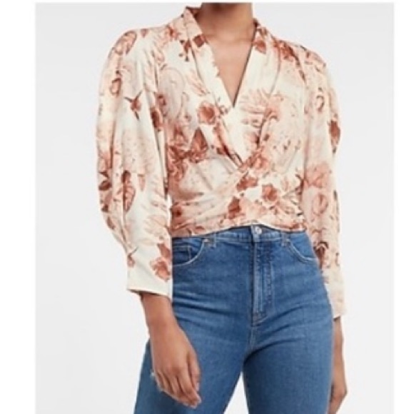 🆕 Express V-Neck Overlapped Front Blouse NWT - Picture 8 of 8